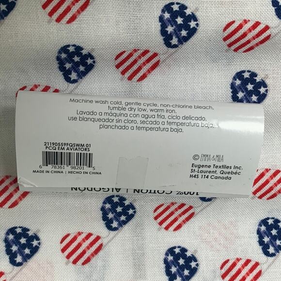 New Emma & Mila 18" X 21" USA Sunglasses Cotton Fat Quarter FQ Quilting Fabric - Picture 3 of 5